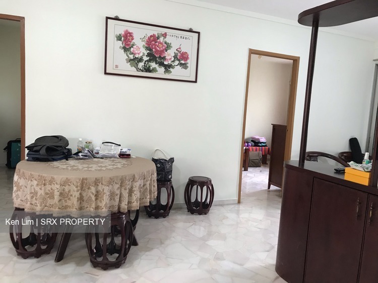 Woodlands Street 83 thumbnail photo